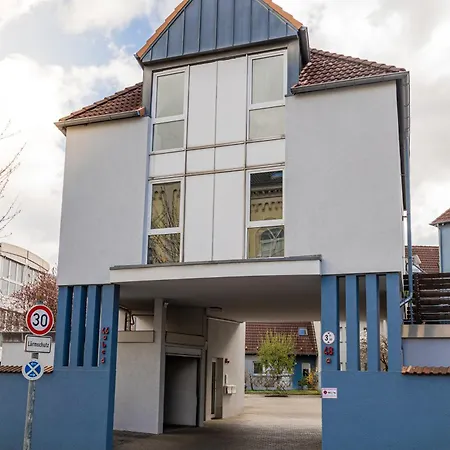 Helle Und Moderne In アパート ウンナ